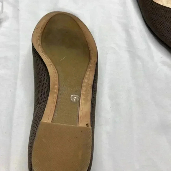 Bruno Magli made in Italy leather peep toe flats size 7 - Picture 6 of 6